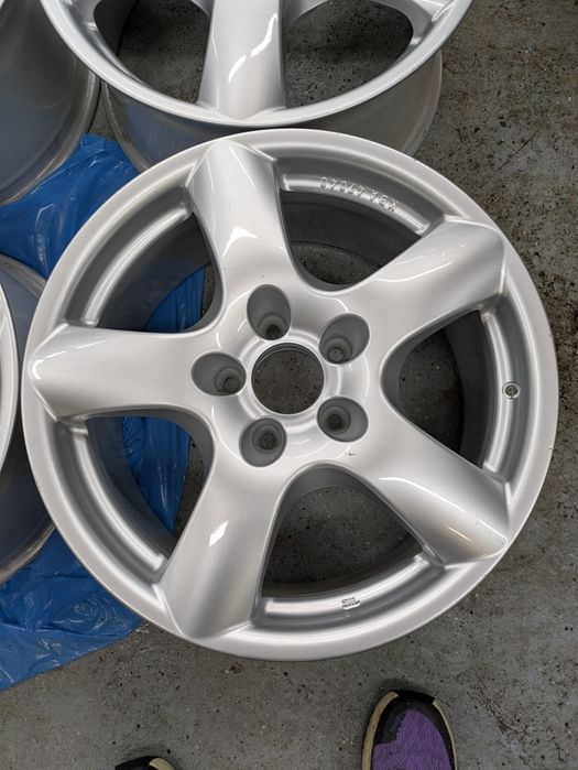 Felgi aluminiowe Nowe 18cali 5x120 Rial