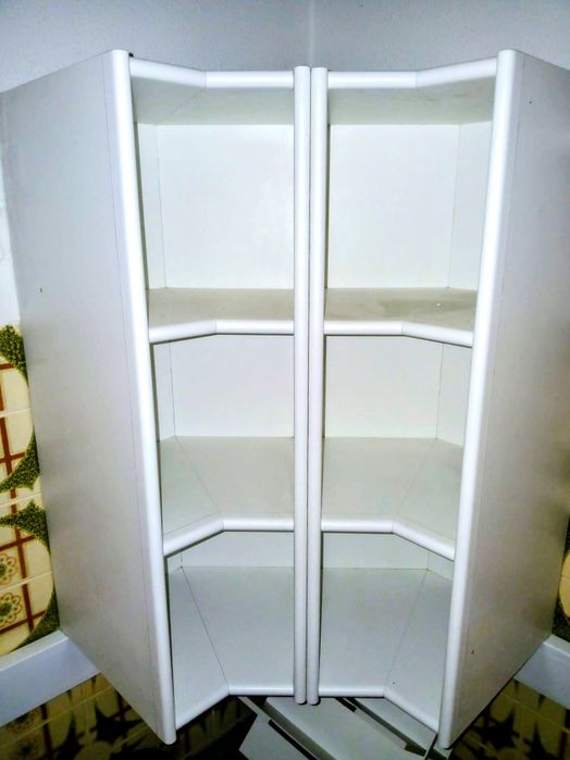 3 armários de cozinha