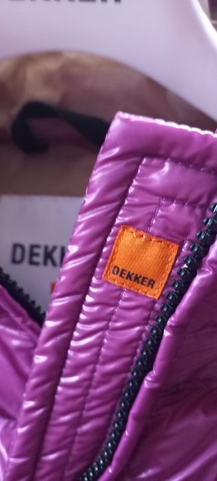 Продам женский пуховик 100%пух.фирма DEKKER из Италии