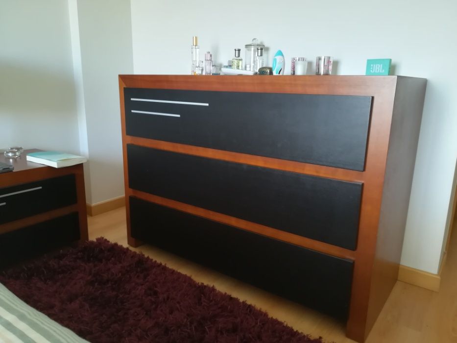 Mobília de quarto em excelente estado