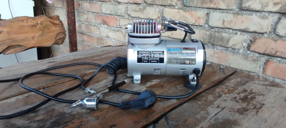 Mini kompresor do aerografu Straus STIMACP-43B + pistolet do malowania