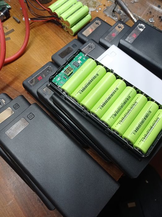 Poverbank 24тис упс батарея  павербанк зарядка 18650 акумулятор 21700