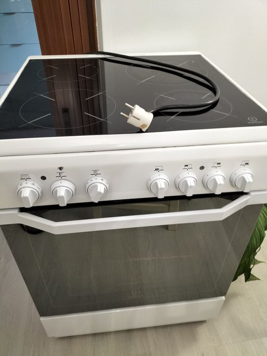 Fogão elétrico indesit