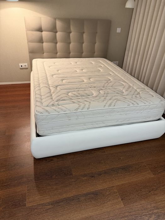 Vendo cama casal