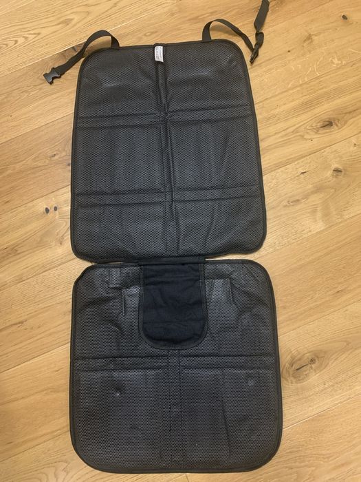 Ochraniacz  Maxi cosi pod fotelik samochodowy