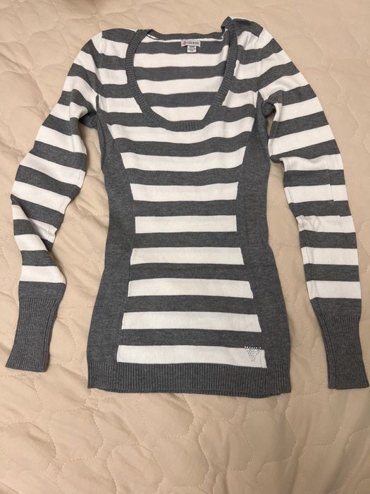 Кофтинка Guess