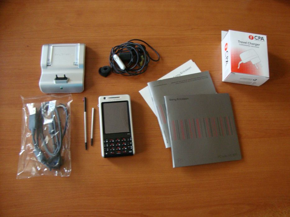 Telefon komórkowy Sony Ericsson P1i - kolekcjonerski, dla konesera