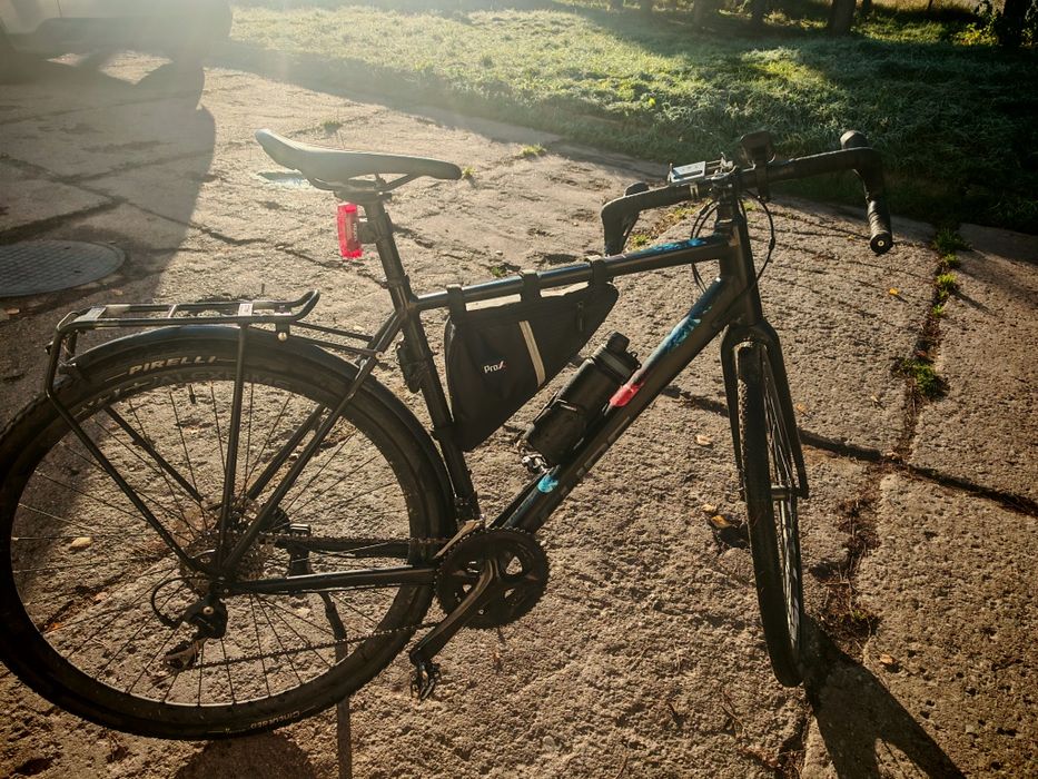 Rower Gravel Cube nuroad pro fe SHIMANO 105 rozmiar 56