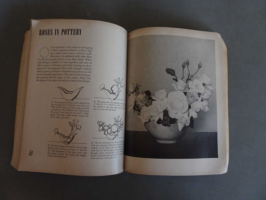 Livro de Arranjos florais - Sunset Flower Arrangement Book 1952