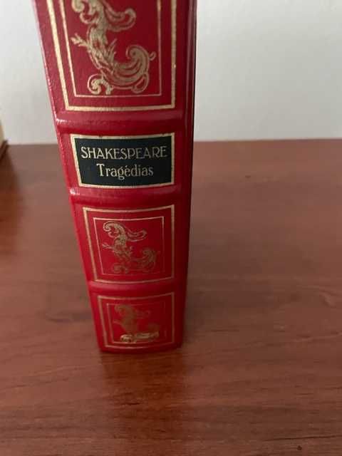 livro Tragédias de Shakespeare