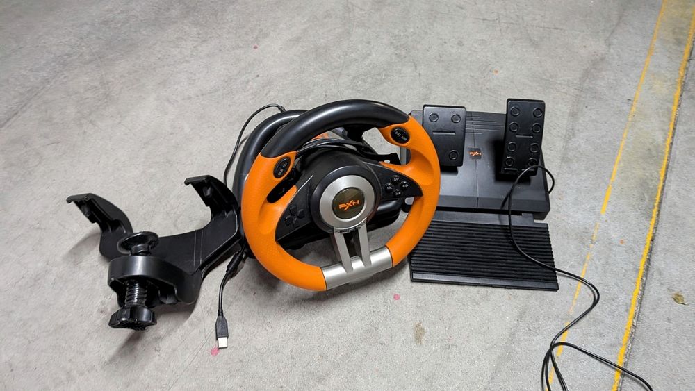 Volante Gaming PXN com Pedais e Fixação USB