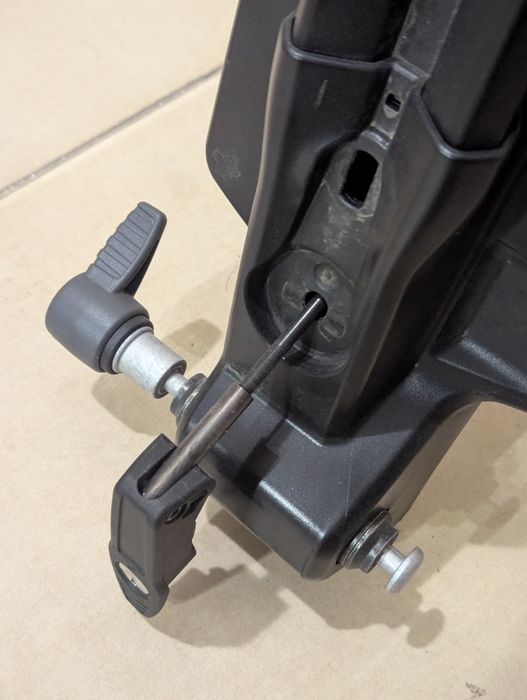 Велокріплення на авто  Thule FastRide 564  велобагажник