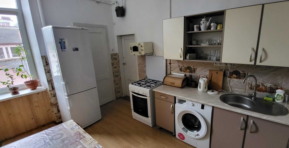 Продається 3к квартира Паркова зона (100 м Центральний парк Шевченка)