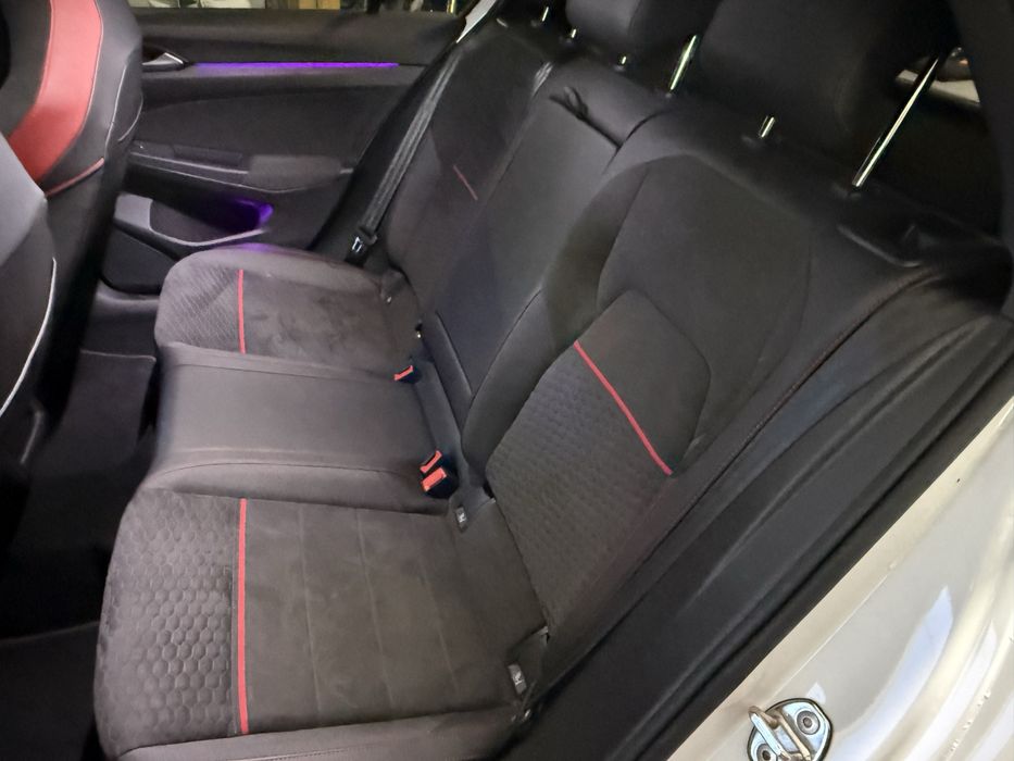Volkswagen vw Golf 8 2.0 GTI 300CV