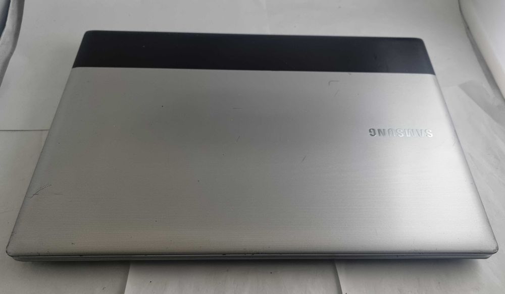 Laptop Samsung i3/8gb/120SSD/dvdrw - Komis Wadowice