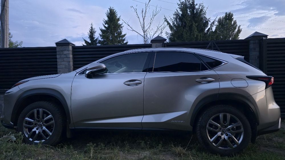 LEXUS NX 300h 2019р