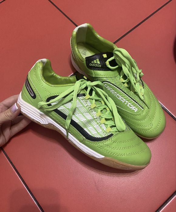 Футзалки adidas 38