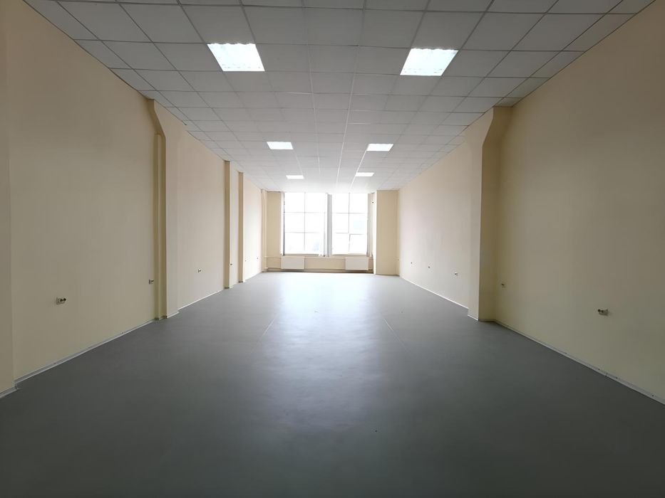 Офіс 272м2, опалюється, до метро 3 хвилини