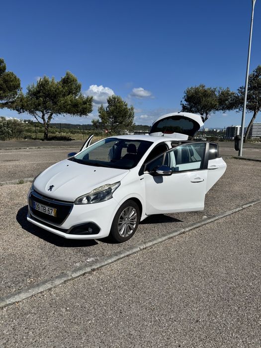 Peugeot 208 PureTech Style 1.0 68cv
