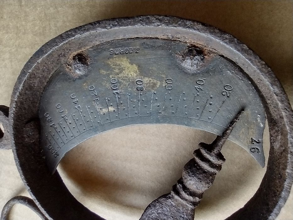 Stara waga hakowa J.corps