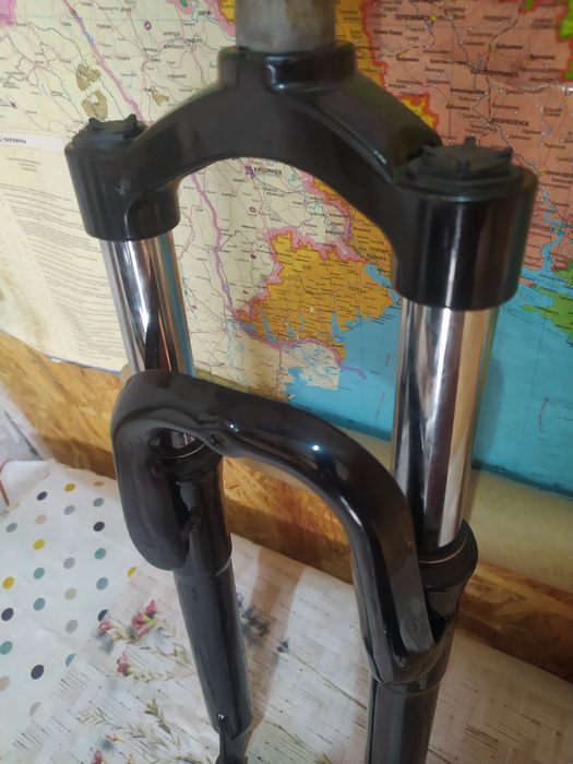 Вилки різні з амортизатором і без.РозпродажНові і вживані.розмір 24/ 2