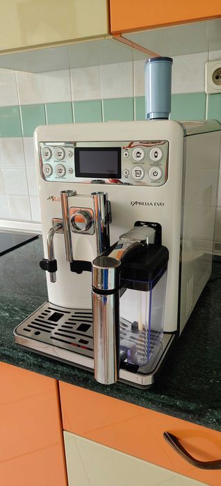 Ekspres automatyczny Saeco HD8859/01 550 zł