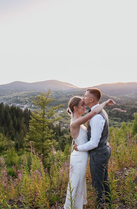 Вечірня, коктейльна, святкова сукня