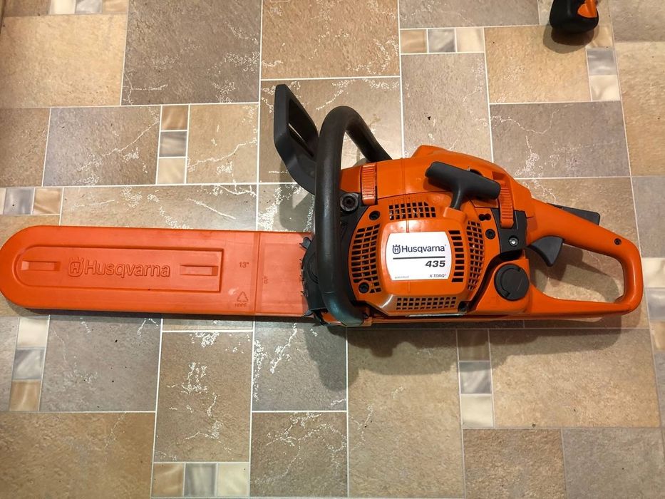Бензинова ланцюгова пила Husqvarna 435 II (Бензопила)