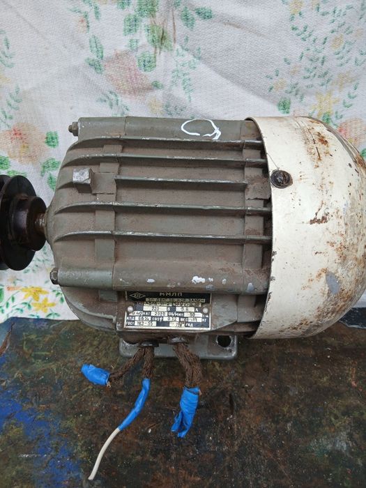 Електродвигун 220в