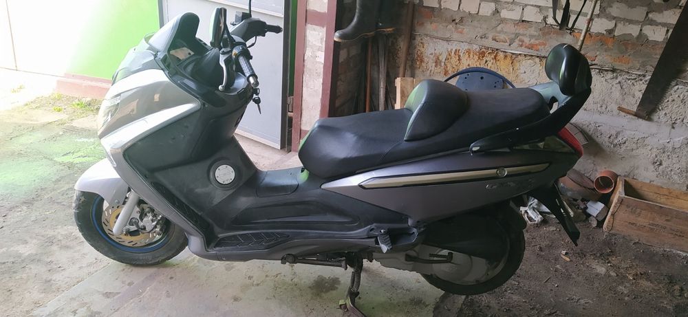 Продам мотоцикл Sym 2009 року.В гарному стані