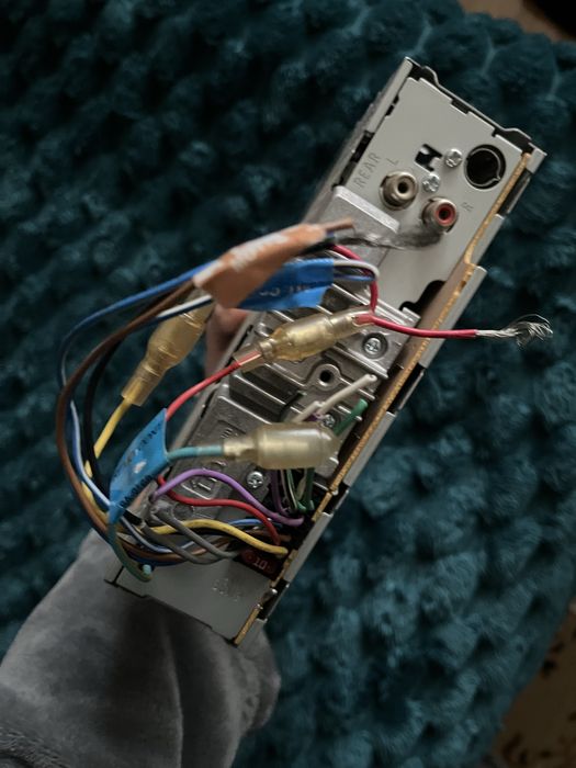 Магнітола Kenwood kdc-w4034y в автомобіль