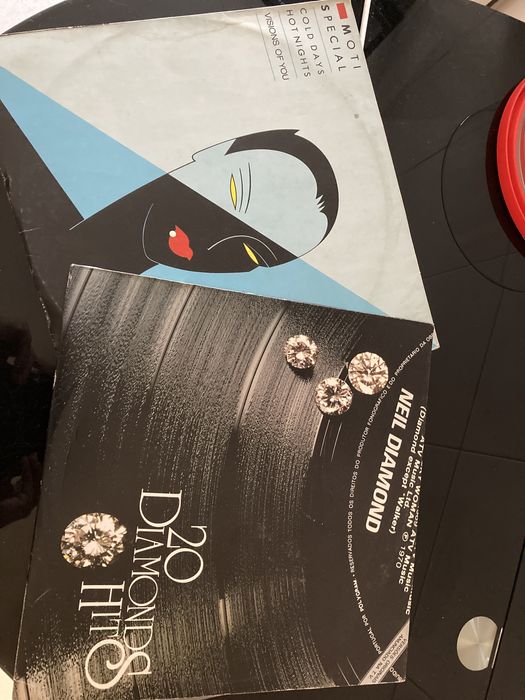 Varios discos de vinil de varios cantores LP