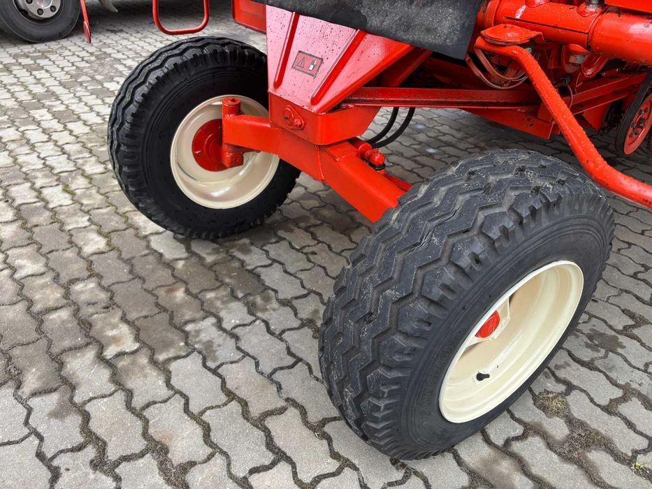 комбайн Deutz Fahr M600 з Німеччини.