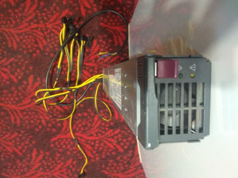 Северный блок питания Hewlett Packard.