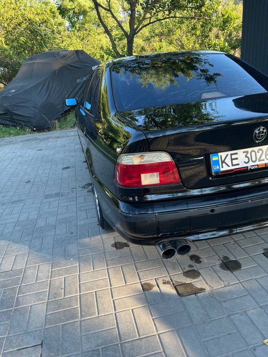 Продам бмв е39 2.0