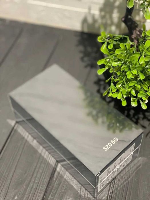 Смартфон Samsung Galaxy S20 128GB SM-G981U Black/Gray