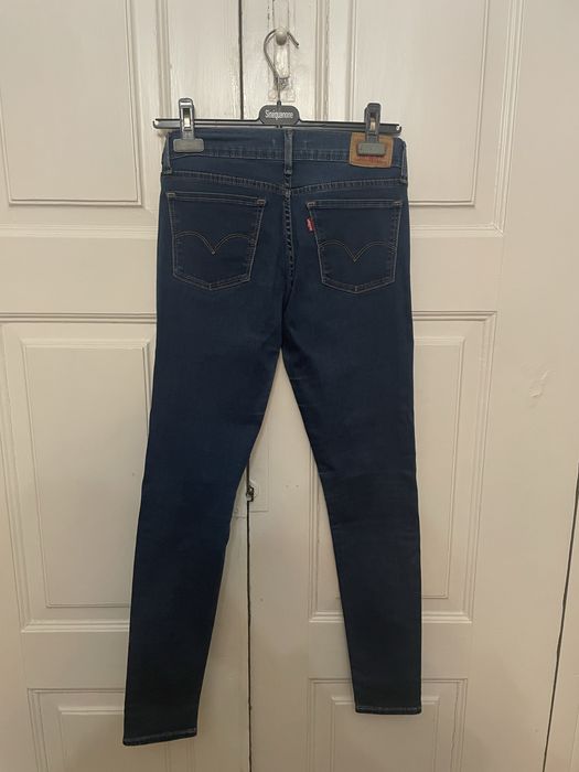 Calças Levis Mulher - 710 Super Skinny 28