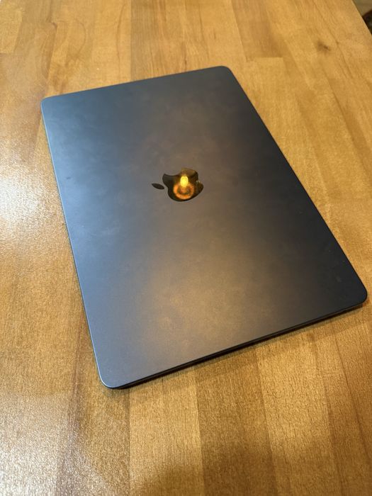 MacBook Air 13” (Apple M3, 8GB RAM) – 2024