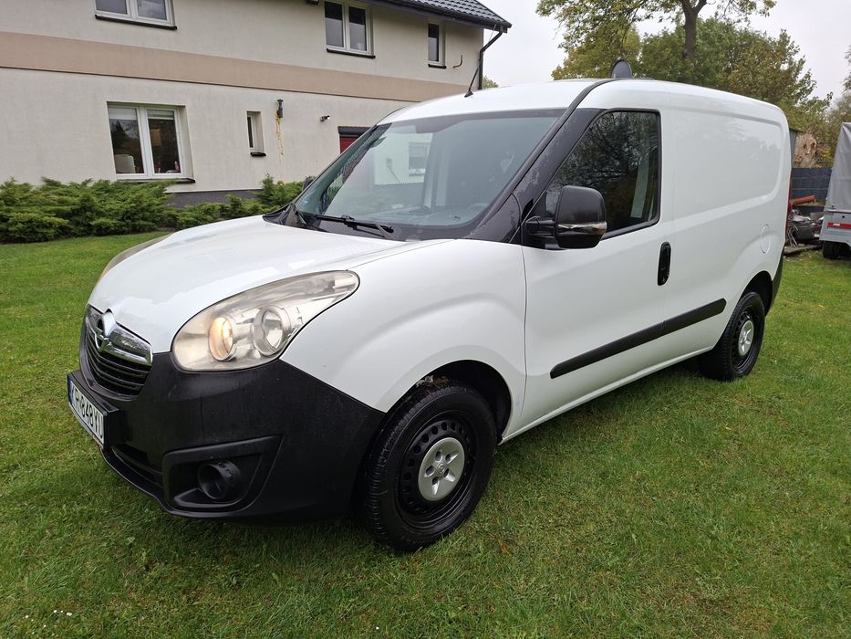 Opel combo benzyna klima 2014r