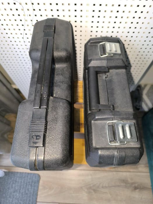 Walizka - skrzynka, wkrętarki cena za 2 szt