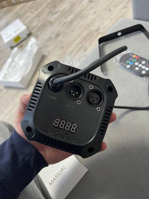 Новий світлодіодний прожектор LED Par 4 LED DMX Світломузика