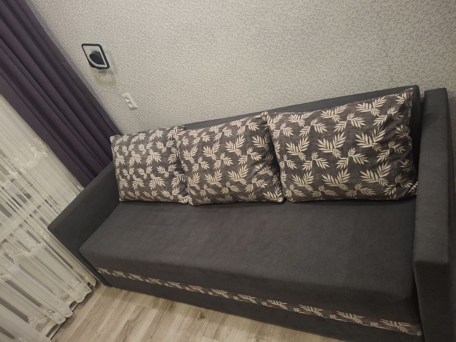 Продам диван єврокнижка в чудовому стані