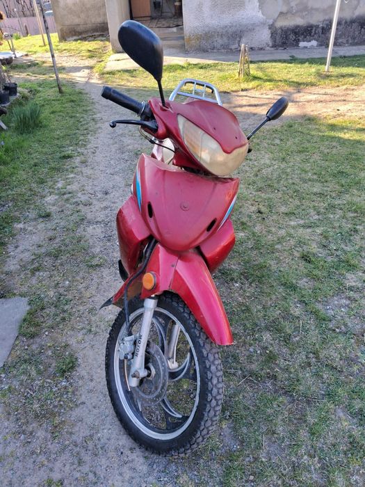 Продам мотоцикл Spark