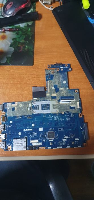 Ноутбук Lenovo B50-30  на запчасти