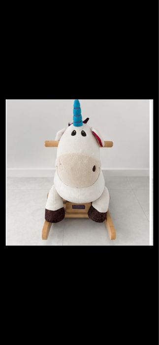 Unicórnio de Baloiço B. Toys – Como Novo