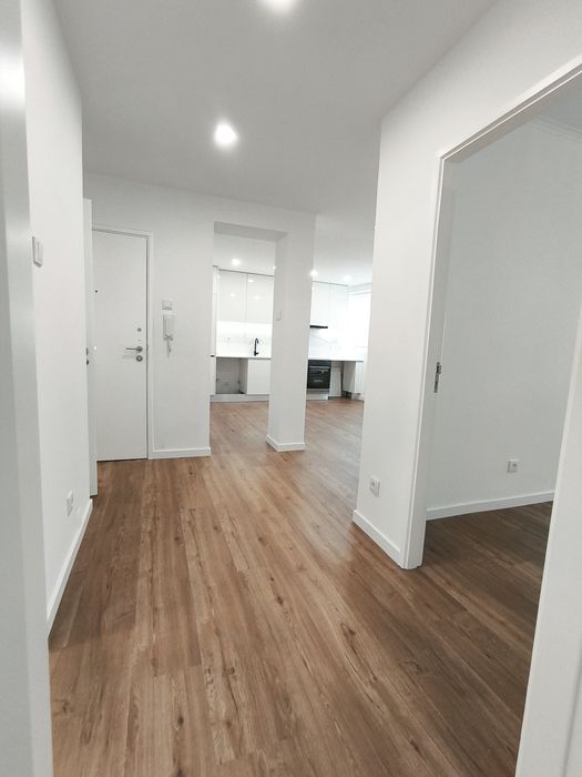 Apartamento T2 a 2min. do metro de Brito Capelo