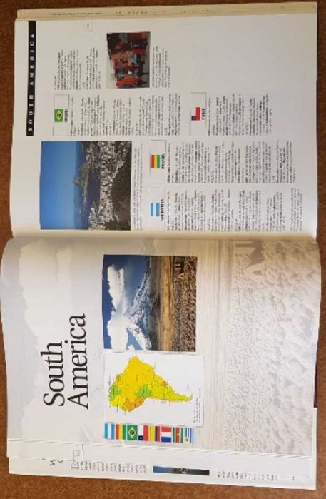 Atlas Mundial em Inglês - livro novo de grandes dimensões na caixa original