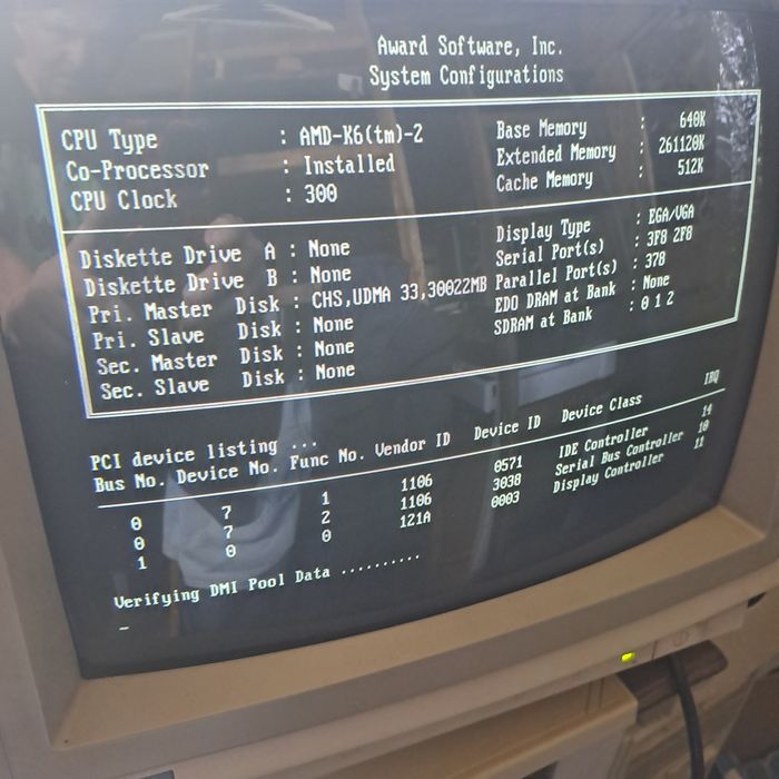 Retro Płyta głowna Azza +AMD K2 300mhz
 5VMD/PT-5
 5VMD/PT-5VMD