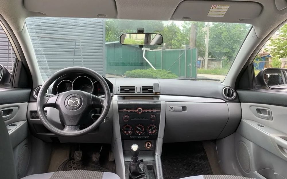 Mazda 3 гарний стан