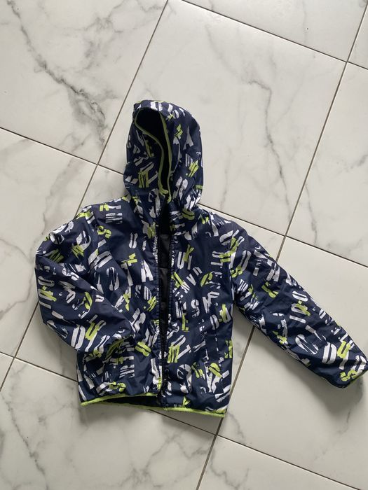 Дитяча куртка на хлопчика двохстороння 110-116